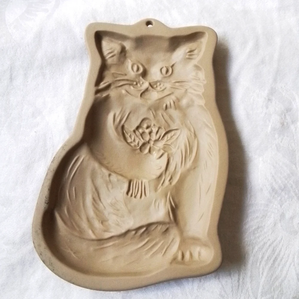 Brown Bag Cookie Art Stoneware Cat Cookie Mold 1983